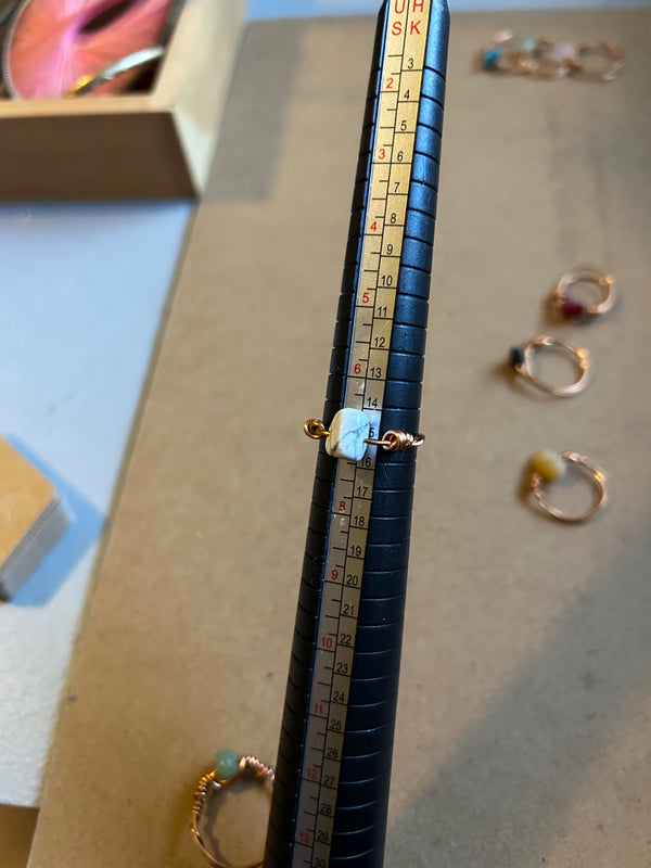 Howlite beaded copper ring - 1