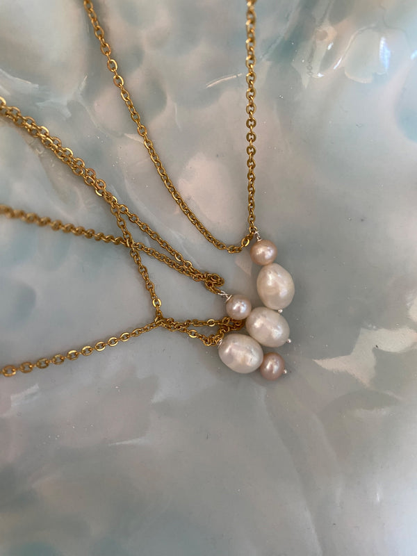 Aphrodite Pearl Necklace