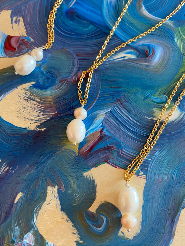 Aphrodite Pearl Necklace