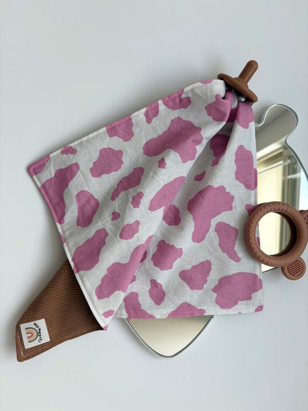 611fc05e3c4ce80992caae23_pink-cow_1787593503198.jpg