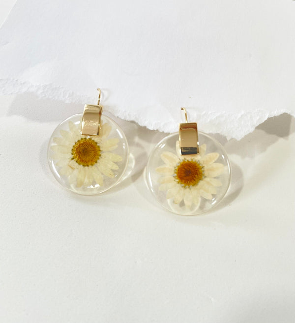 Pressed Daisy Resin Earrings